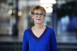 Photo of professor Magdalena Barwiołek, the Vice-Dean, in the Faculty hall