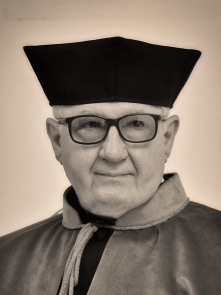 Marek Małecki, absolwent chemii 1974; ambasador UMK