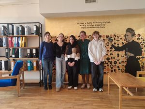 Dwie Studentki z Universite de Rennes w Zespole Chemii Analitycznej i Żywności