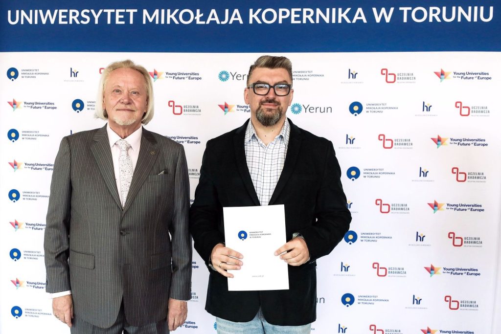 zdjęcie z rozdania nagród Rektora 